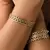 Bracelete Queen na internet