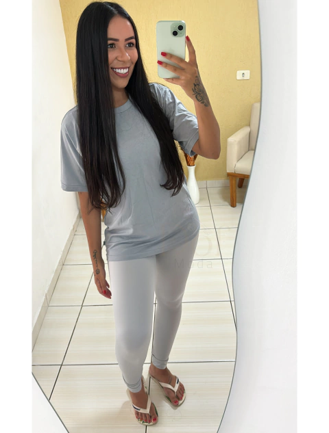 Conjunto Kit camiseta e Legging cintilante prata