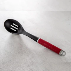 Colher Para Servir Perfurada Com Alça Vermelho KitchenAid na internet