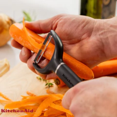 Descascador Y-Peeler Frutas Legumes Cozinha Preto Onix KitchenAid - comprar online