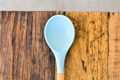 colher de silicone azul claro