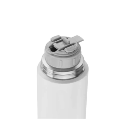 bico da garrafa térmica branca / cinza com a marca gravada no inferior da garrafa térmica