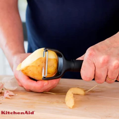 Descascador Y-Peeler Frutas Legumes Cozinha Preto Onix KitchenAid - Manufakt