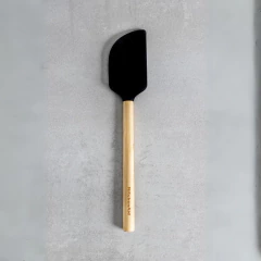 Espátula Raspadora Bambu E Silicone Preto Cozinha KitchenAid na internet