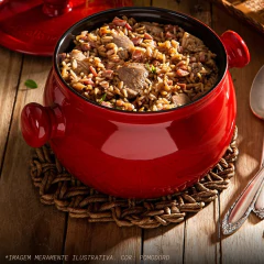 caçarola de cerâmica servindo uma refeição