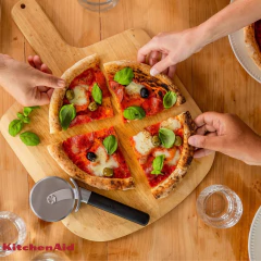 Cortador de Pizza Profissional Lâmina Inox Preto Onix KitchenAid - loja online