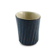 Porta utensílios de cerâmica Twist Ceraflame Gourmet na cor azul orgânico, com design moderno e detalhes em relevo.