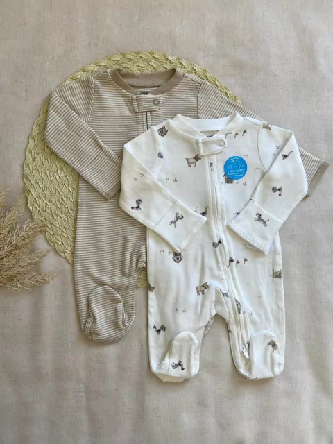 Kit com 02 Macacões Carter´s em Algodão - Neutro