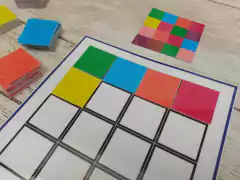 Kit 2 juegos de atención (imita patrones fechas y de colores) en internet