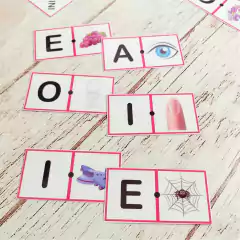 Domino de Vocales en internet