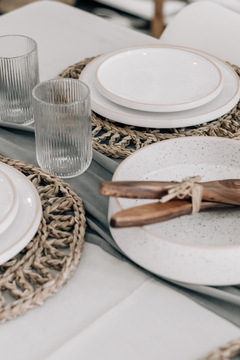 Imagen de ENSALADERA TOZEUR BLANCO DOTS CON BORDE NATURAL 25 CM