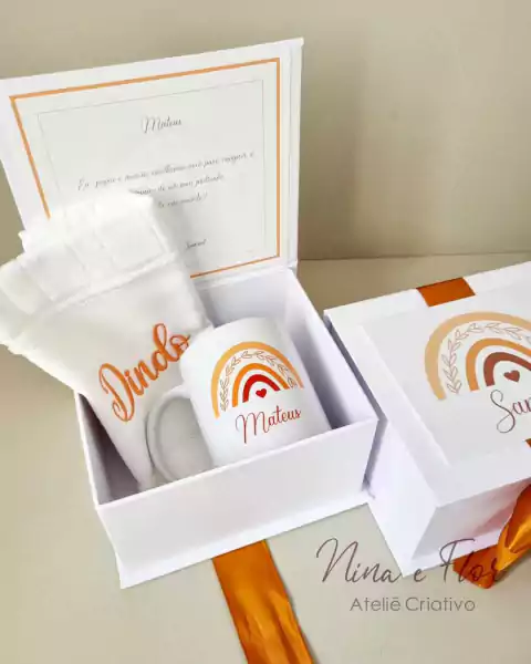 Caixa com Caneca e Toalha