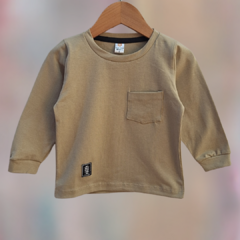 REMERA BOLSILLO BEBE BEIGE - comprar online