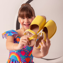 Sandália Avarca Amarela - comprar online