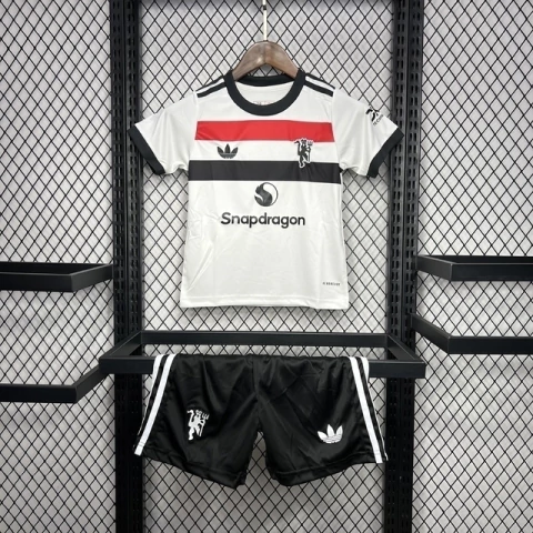 Kit Infantil Manchester United (24/25) - comprar online