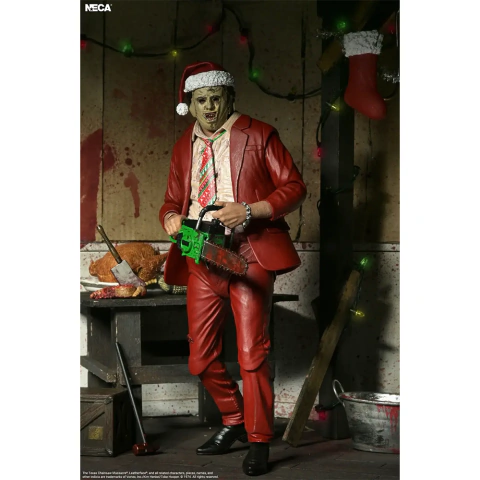 NECA The Texas Chainsaw Massacre 7" Scale Figures - Ultimate Santa Leatherface (PREVENTA)