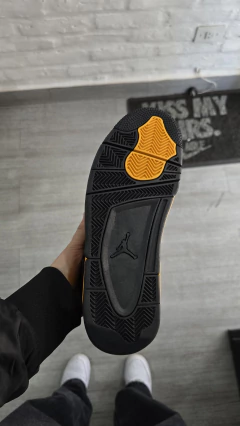 retro 4 yellow thunder