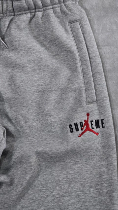 buzo j0rdan x supreme - calidad OG en internet