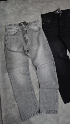 Travis gris claro jeans recto