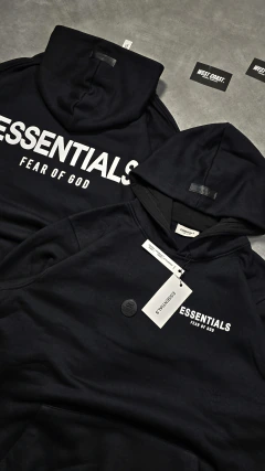 Buzo essentials relieve - tienda online
