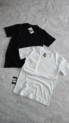 Remera slim fit oc