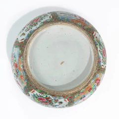 Bowl grande de porcelana China Mandarim com decoração detalhada em cores vibrantes e cenas tradicionais chinesas