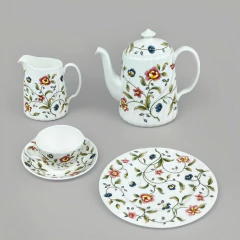 Royal Doulton - Minton | 65 peças | Porcelana na internet