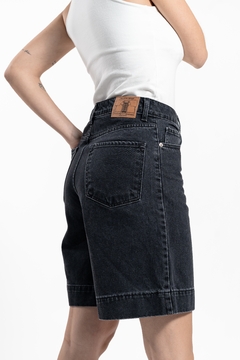 Bermudas Wideleg Halley - comprar online