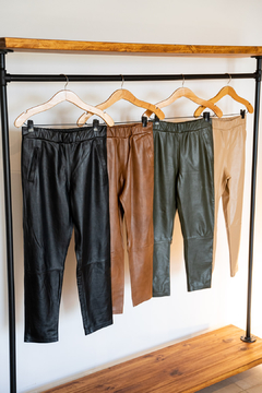 Pantalón Babucha Cosme - CUERO.ESTUDIO