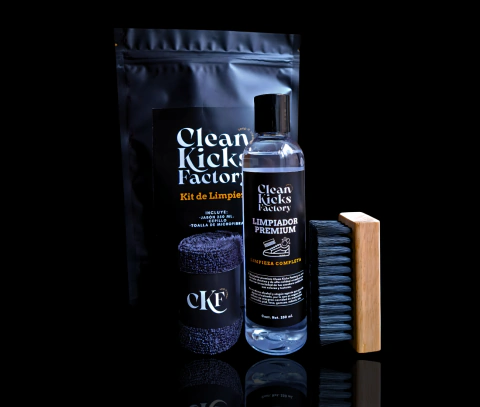 Kit de Limpieza para Sneakers (Limpiador líquido, cepillo y toalla de microfibra)