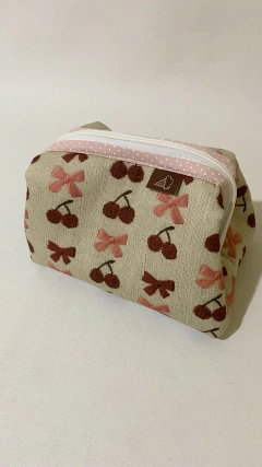 Necessaire Cestinho Bordadinhos 3D - comprar online