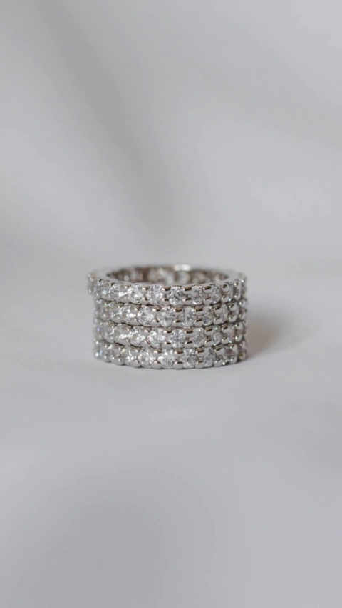 Anel Aliança Cravejado