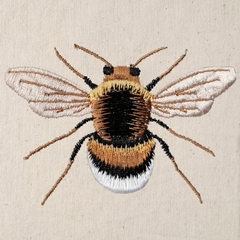 Buzo Queen Bee - comprar online