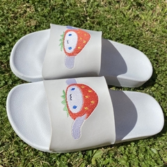 Ichigo Cinnamoroll slippers - comprar online