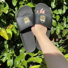 La Tercera⭐️ slippers en internet