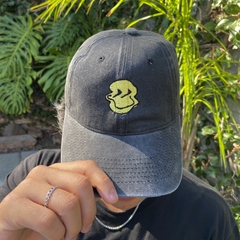 Smiley face vintage cap - ENTREGA INMEDIATA