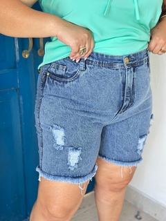 Bermuda Jeans Manchada