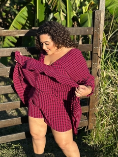 Macaquinho Mari Longo Xadrez - Cherry Moda Plus Size
