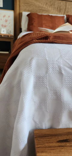 Manta/Cubre Cama Gambito de dama - BLANCO