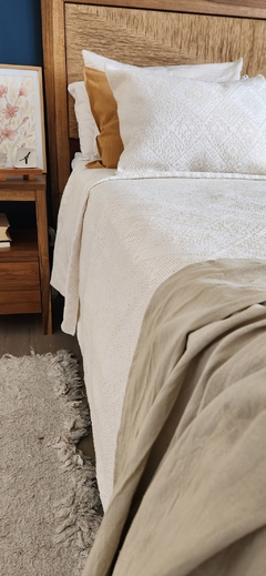 Cubrecama JACQUARD Marroquí Joaquín Furriel QUEEN + 2 fundas de 50x70 de REGALO - tienda online