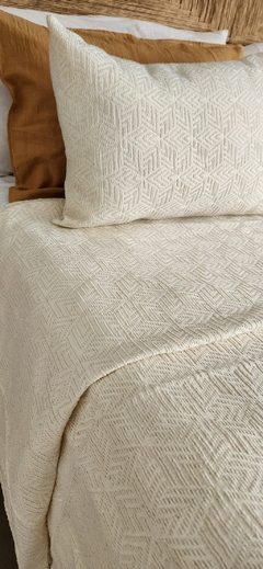 Cubrecama JACQUARD Marroquí Gael Garcia Bernal 2 PLAZAS 2,2 x 2,4 + 2 fundas de 50x50 de REGALO - comprar online