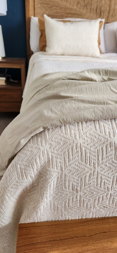 Cubrecama JACQUARD Marroquí Gael Garcia Bernal QUEEN + 2 fundas de 50x70 de REGALO - Ay Que Amor