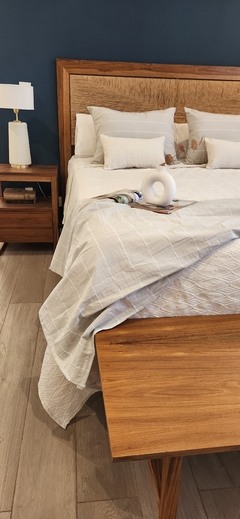 PIE DE CAMA GRIS PERLA RAYADO - comprar online