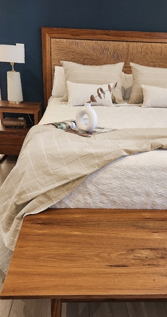 PIE DE CAMA ARENA RAYADO