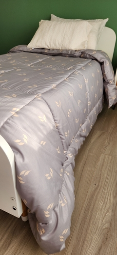 ACOLCHADO KING LINEA HOTEL - MOD. GRIS ELEFANTE/ PLUMAS MANTECA en internet