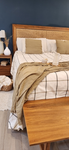 Pie de Cama de Gasa color CAKI de Algodón 260x120cm - Ay Que Amor
