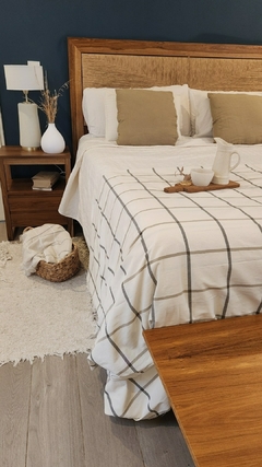 PIE DE CAMA ALTERIO BEIGE/ NEGRO - comprar online