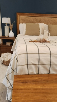 PIE DE CAMA ALTERIO BEIGE/ NEGRO en internet