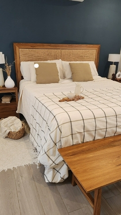 PIE DE CAMA ALTERIO BEIGE/ NEGRO - comprar online