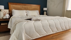 COBERTOR DE VERANO DE TUSOR 100% ALGODON QUEEN LINEA HOTEL - BLANCO en internet